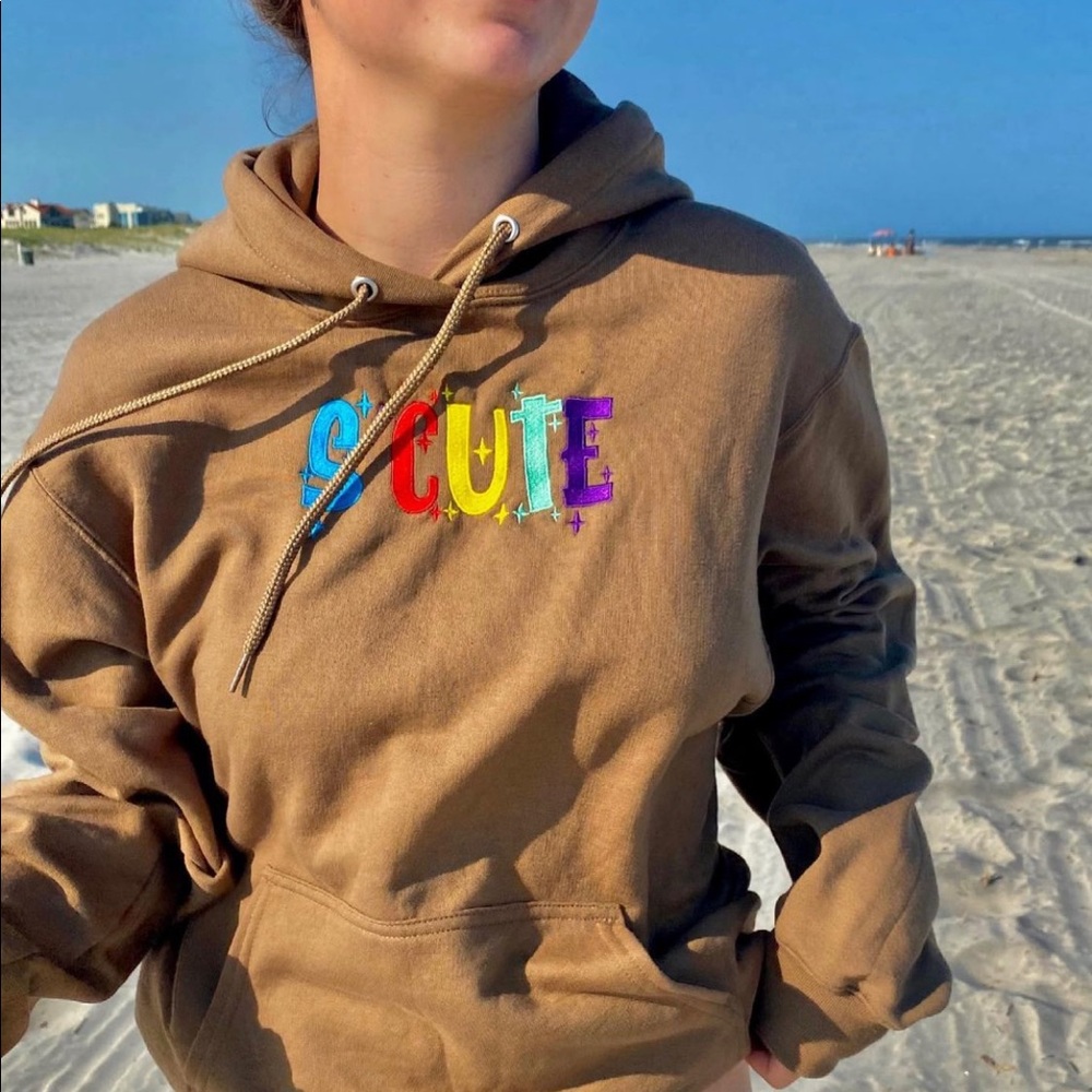 BRAND NEW Sandy brown hoodie